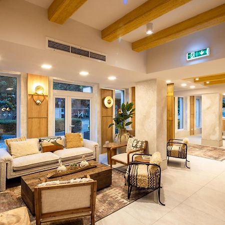 Hotel Serenity Timisoara Luaran gambar